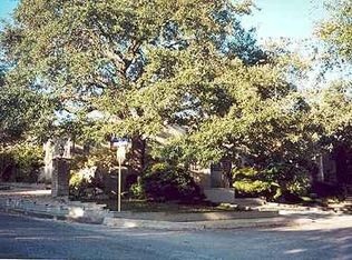 3801 E Songbird Ln, San Antonio, TX 78229