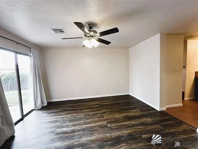 11857 E 27th Pl — Photo 14