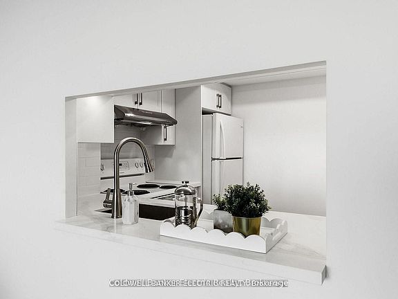 4th image of 2550 Lawrence Ave E #815