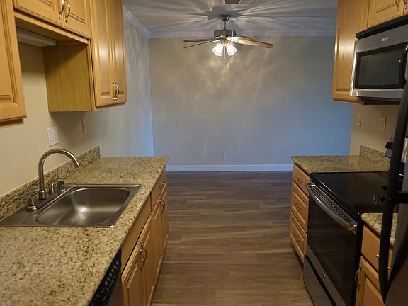 5th image of 424 Oak Grove Ave #Pjrwzxw07
