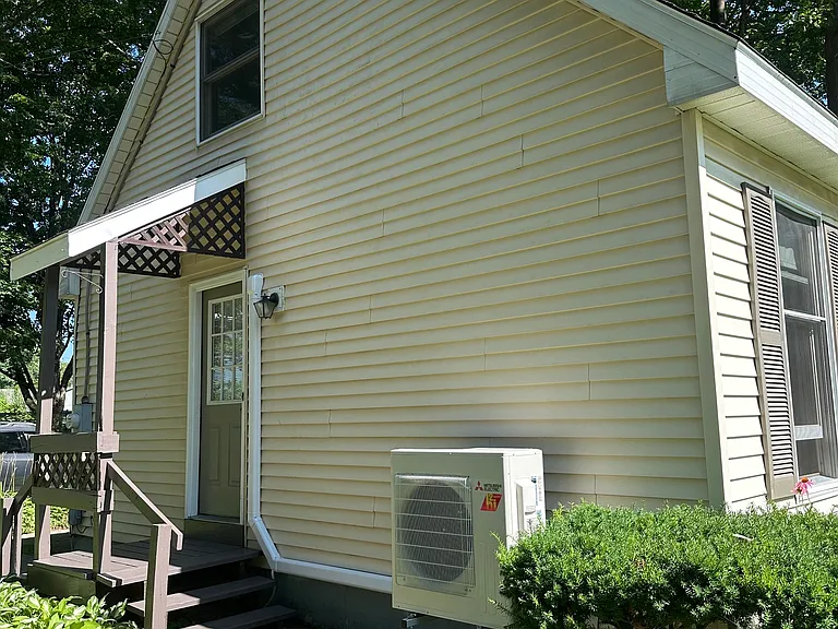 12 Martin Ave — Photo 2