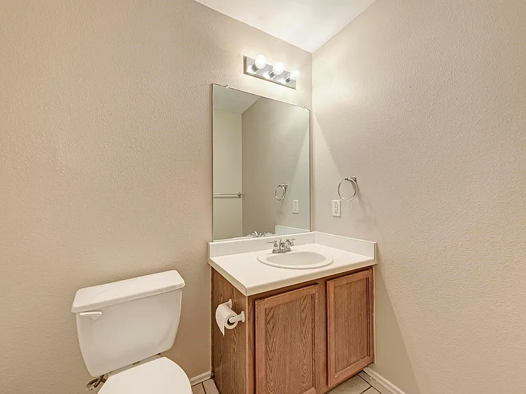 289 Drystone Trl — Photo 32