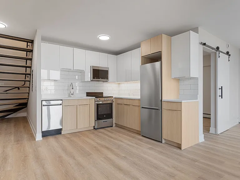 The Duplex Tower — Photo 139