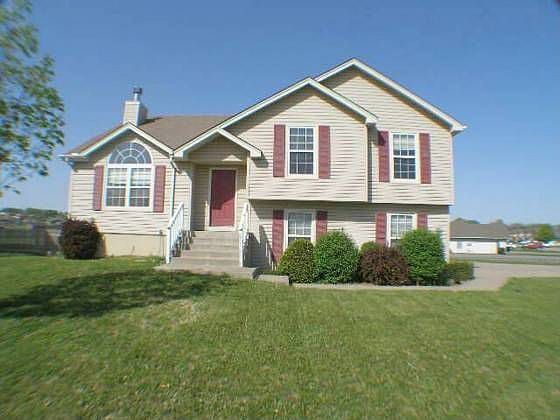 1st image of 1204 SW Dean Dr