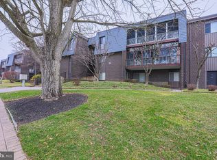 25 Stonehenge Cir #25-4, Pikesville, MD 21208