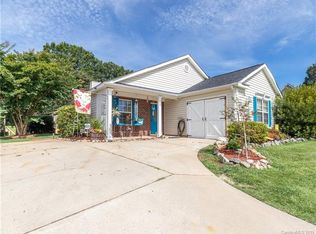 109 Camforth Dr, Mooresville, NC 28117