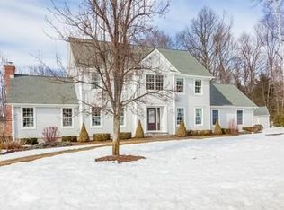 18 Red Gap Rd, Wilbraham, MA 01095