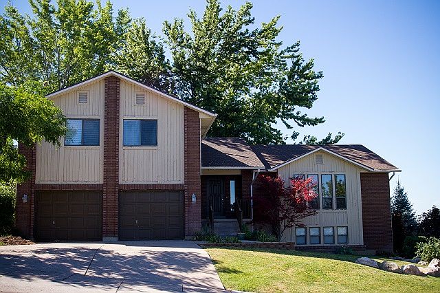 Front View of Home