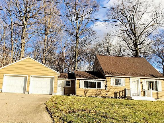 2nd image of 5001 Boettcher Ct