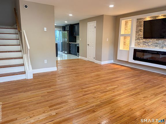 3rd image of 763 Hope St