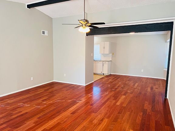 5th image of 2901 Big Ben Ln