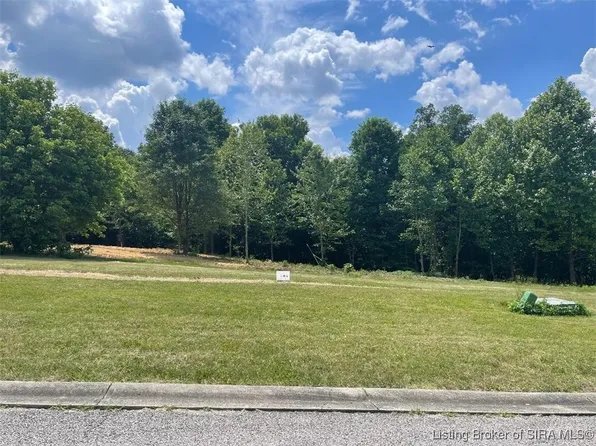 Pine Drive Circle, Henryville, IN 47126