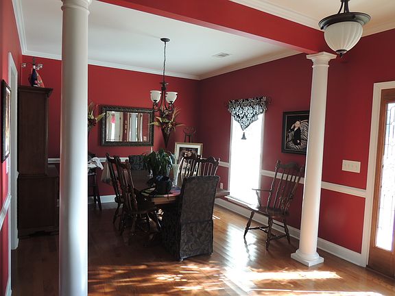 2nd image of 187 Northwood Trl