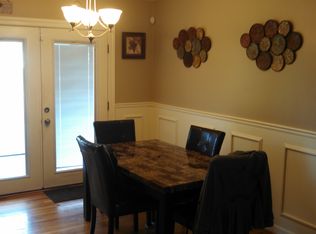 317 S Cass Lake Rd, Waterford, MI 48328