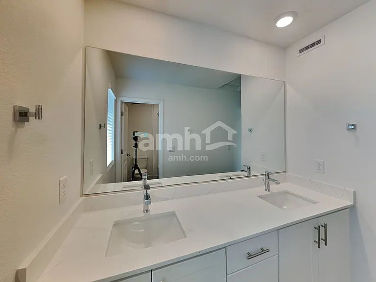5789 Morgans Mile St — Photo 15