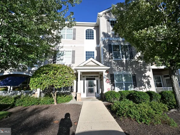1016 Timberlake Dr, Trenton, NJ 08618