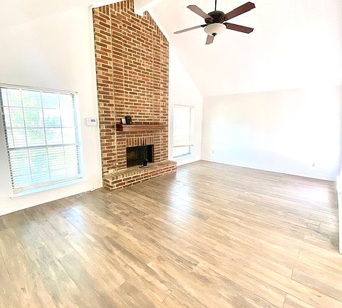 3rd image of 3713 Grasmere Dr