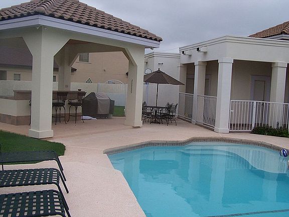 Pool/Palapa/sundeck