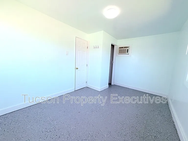 3218 E Benson Hwy #22 — Photo 7