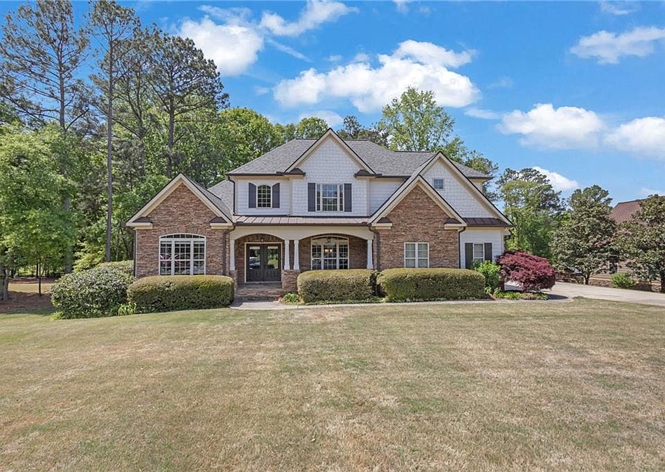 1st image of 157 Beaconsfield Dr