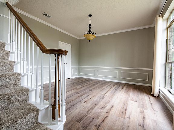 Formal dining room