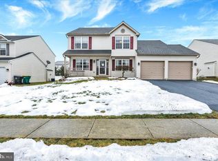 2508 John Henry Dr, Sinking Spring, PA 19608