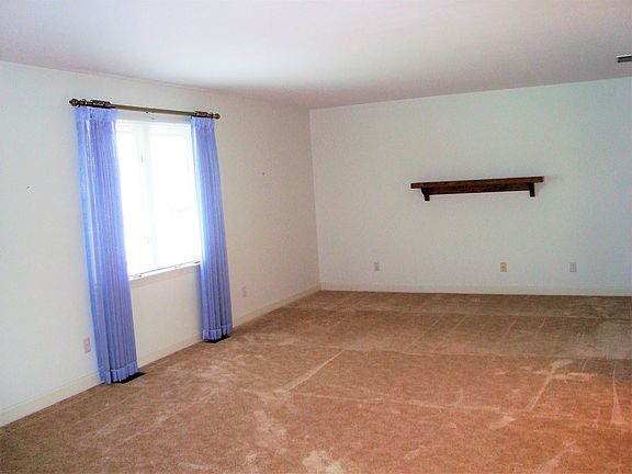3rd image of 1151 Cottage Cir