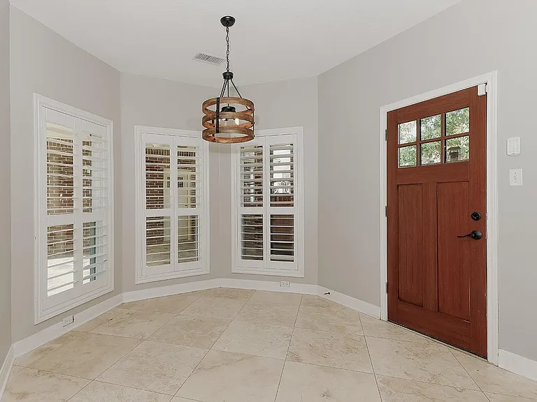 2 Silverstrand Pl — Photo 16