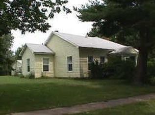 827 Monroe St, Montezuma, IN 47862