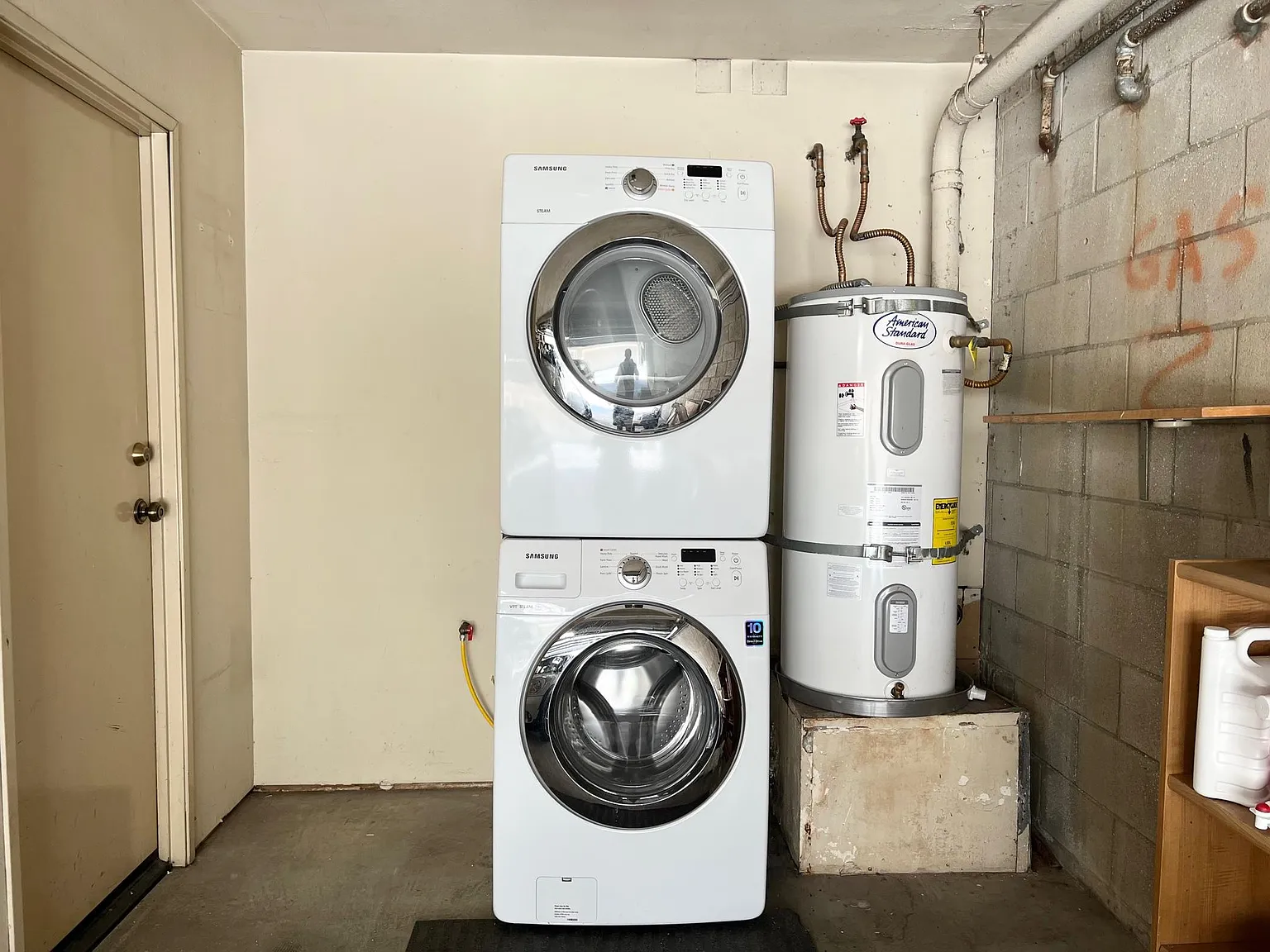 2 bed, 2.5 bath, 1041 sqft, $3,950 — Photo 4