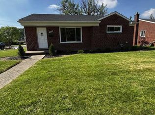 28739 Grandon St, Livonia, MI 48150
