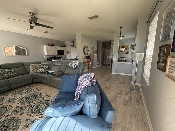 5th image of 1930 San Jacinto Cir
