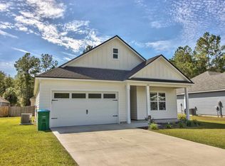 102 Churchill Dr, Crawfordville, FL 32327