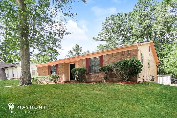 3 bed, 2.0 bath, 1158 sqft, $1,425 — Photo 3