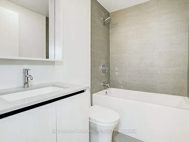 35 Parliament St #227 — Photo 24