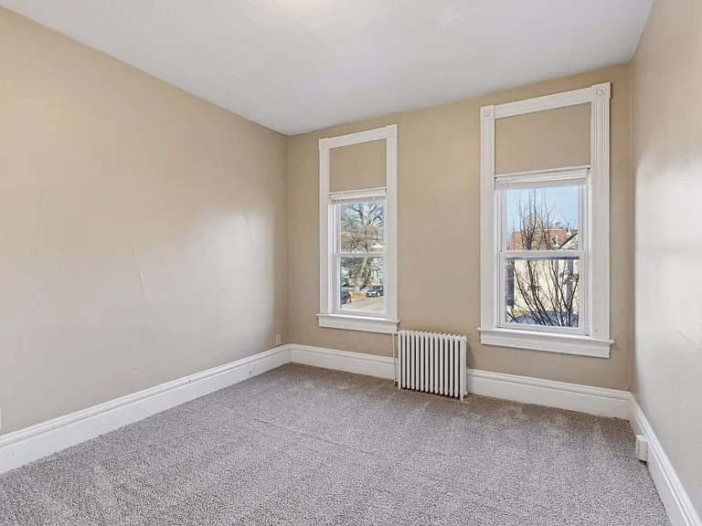 938 - 940 East 3rd Street — Photo 17