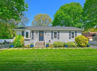 163 E 3rd St, Huntington Station, NY 11746
