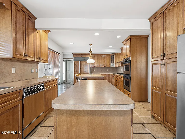 3 Cypress Ave — Photo 13