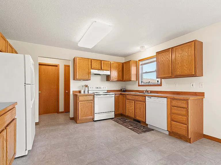 Freeland Rental Homes - Freeland/Bay City, MI — Photo 32
