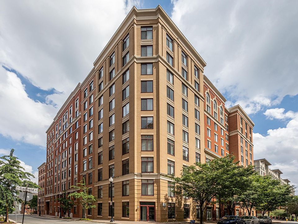 1st image of 1201 N Garfield St APT 516