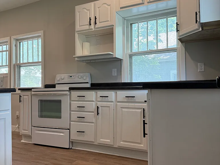 2251 Dudley St — Photo 9