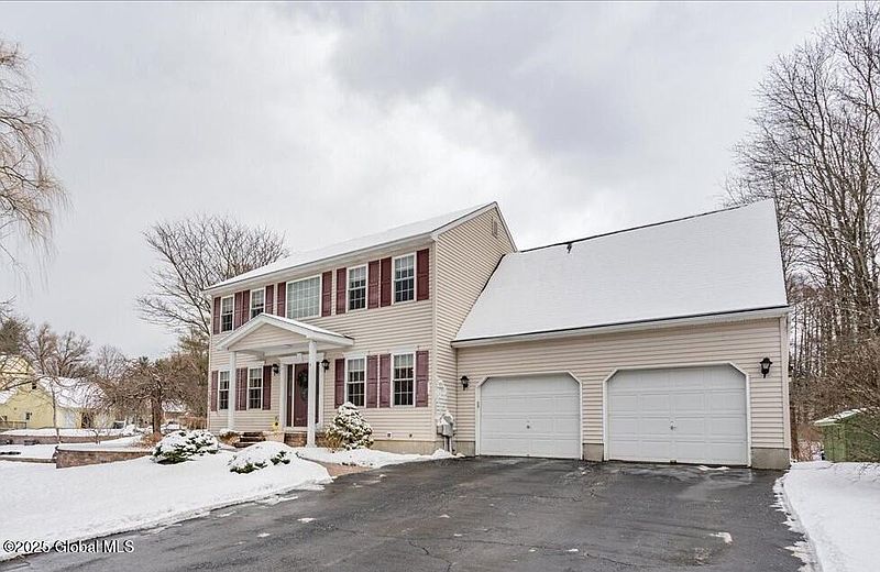 2nd image of 2499 Rosendale Road