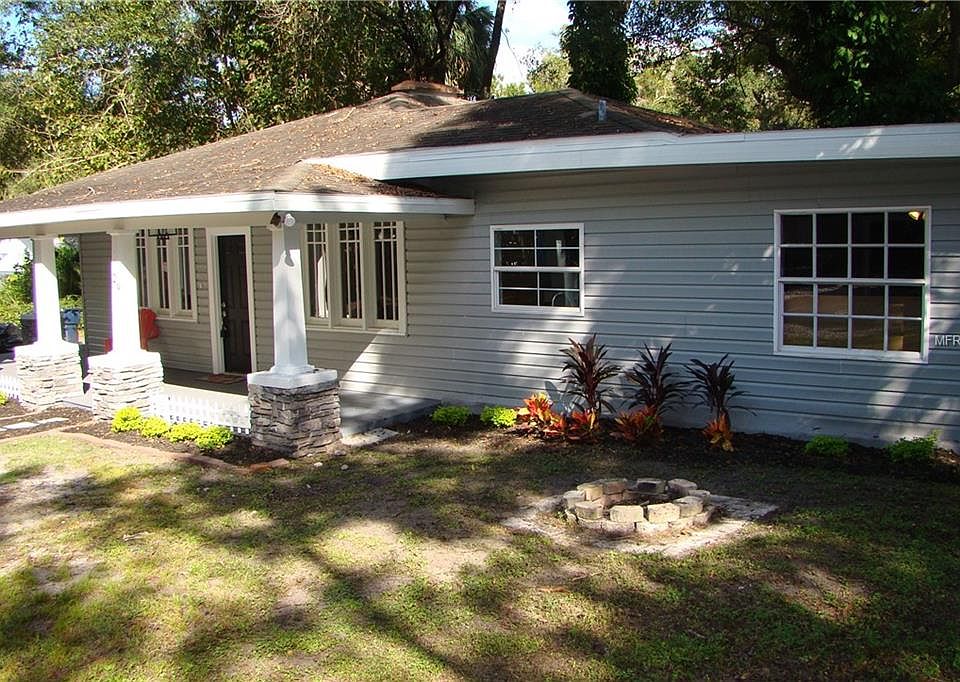 1st image of 29 Hamilton Heath Dr