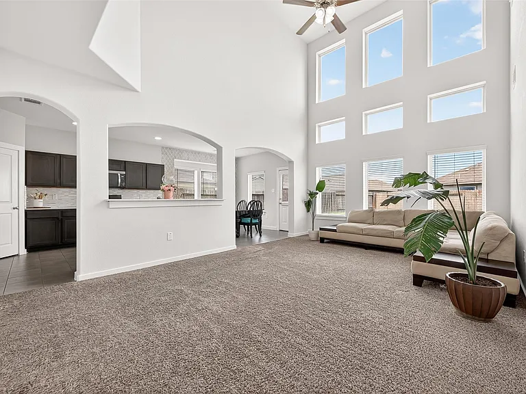 6803 Alamitos Ct — Photo 4