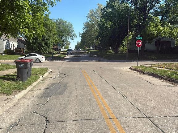 4th image of 1223 N 8th St