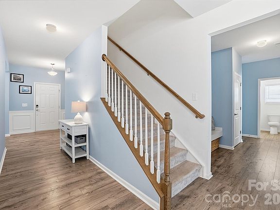 4th image of 4615 Selhurst Dr