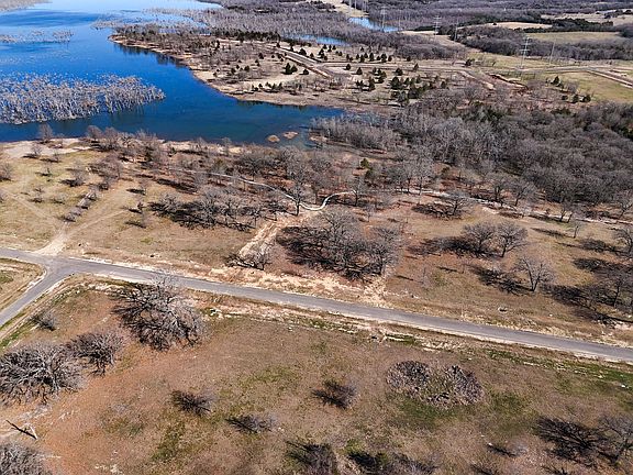 4th image of 800 Waters Edge Way