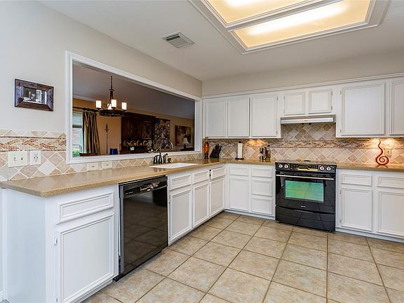 3rd image of 5034 Cave Run Dr