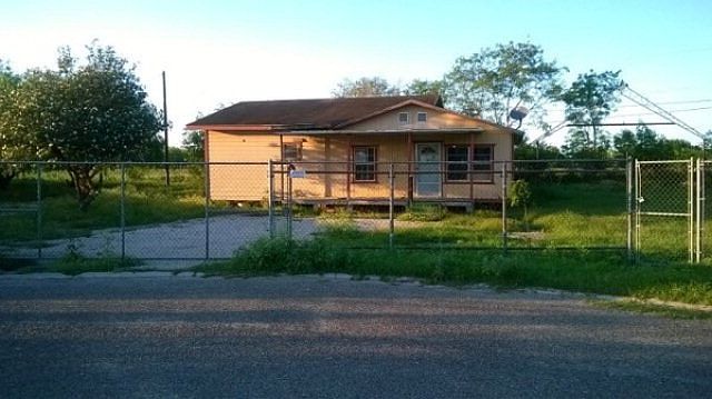 1st image of 3102 Mieke Cir