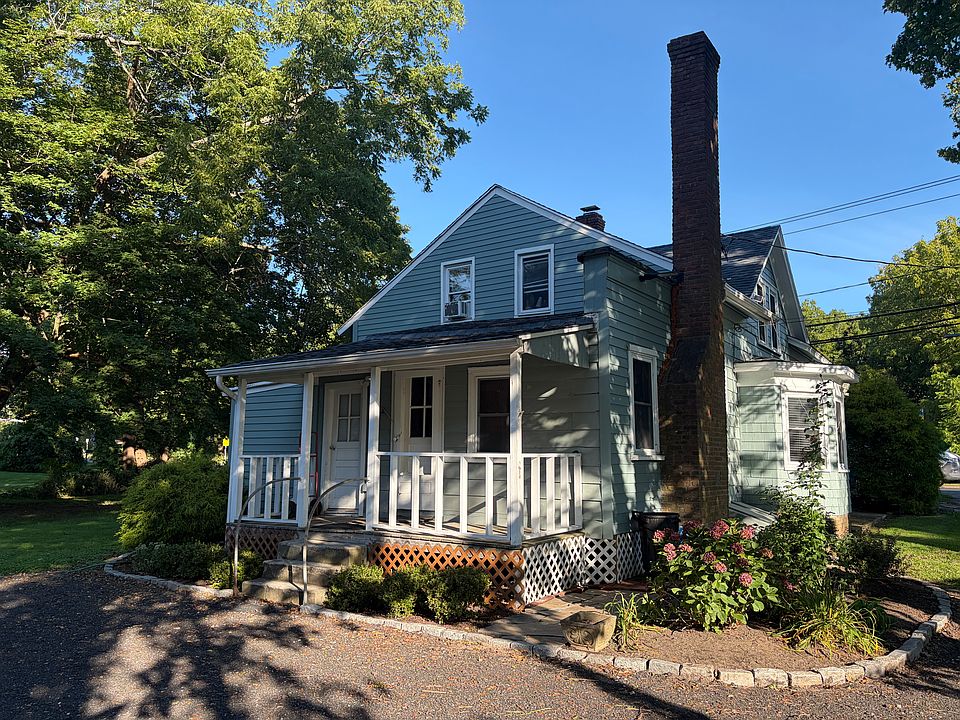 1st image of 549 Main Rd